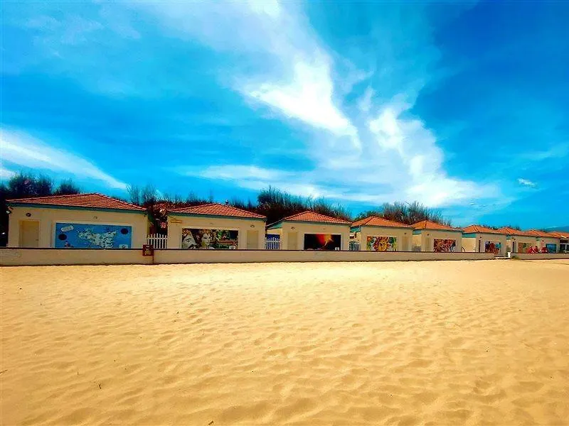 *** Holiday park Villaggio Albergo Internazionale La Plaja Catania Italy