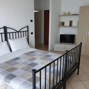  Bed & Breakfast Sleep & Fly Malpensa Italy